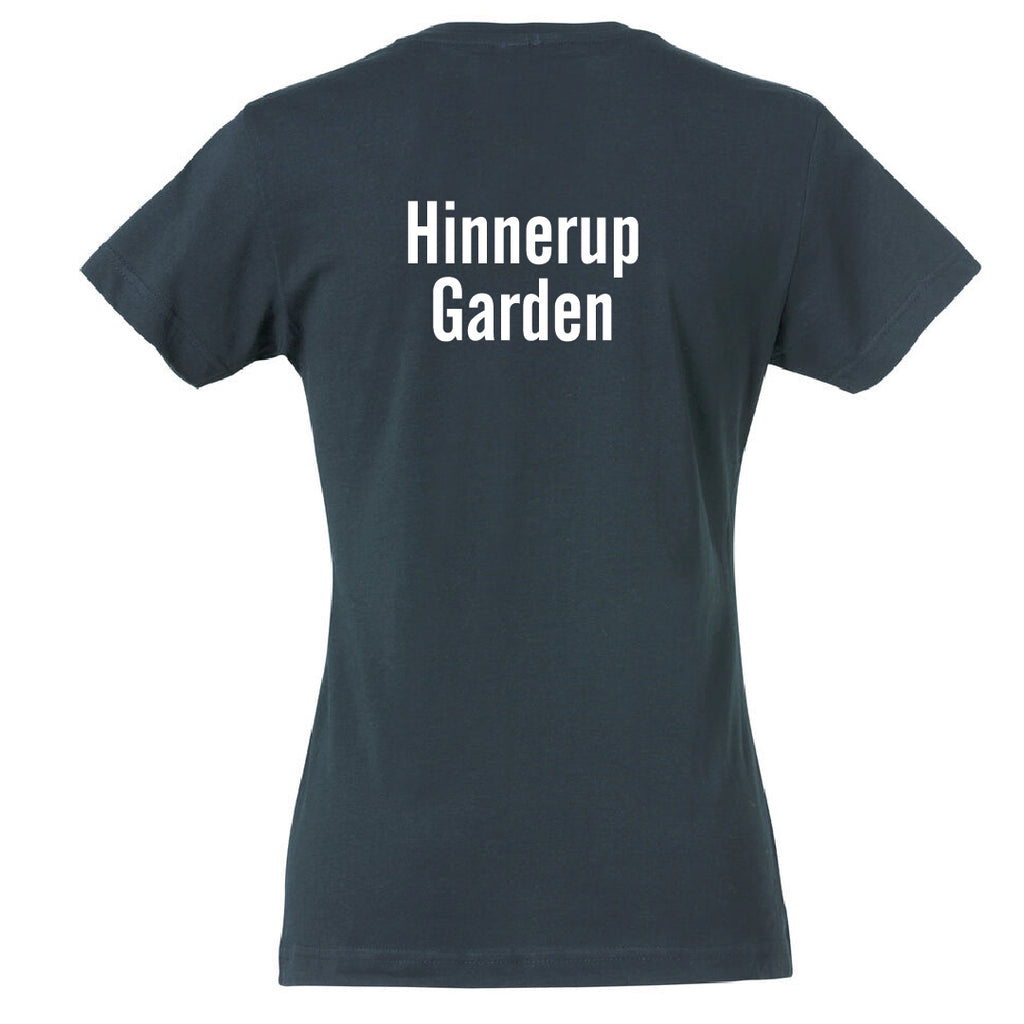 T-shirt med Hinnerup Garden logo - Kvinde